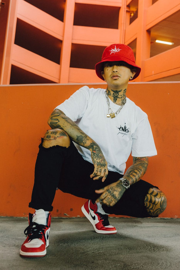 CROWN TEE
